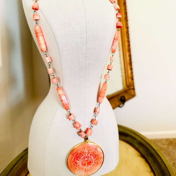 Vintage Carved Aztec Medallion Necklace - Picture 12 of 13